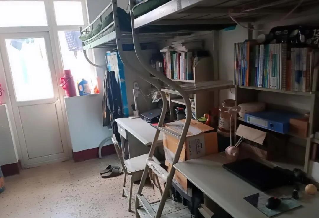 山西工程技术学院宿舍条件怎么样,几个人住,有空调吗?
